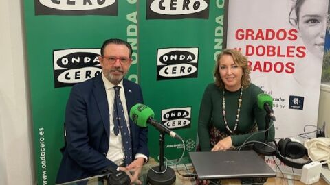 Alejandro S&aacute;enz de San Pedro, conseller de Empresa, Empleo y Energ&iacute;a del Govern balear, junto a Elka Dimitrova en Eserp Mallorca por la Eserp Talent Fair