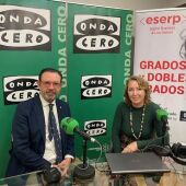 Alejandro Sáenz de San Pedro, conseller de Empresa, Empleo y Energía del Govern balear, junto a Elka Dimitrova en Eserp Mallorca por la Eserp Talent Fair