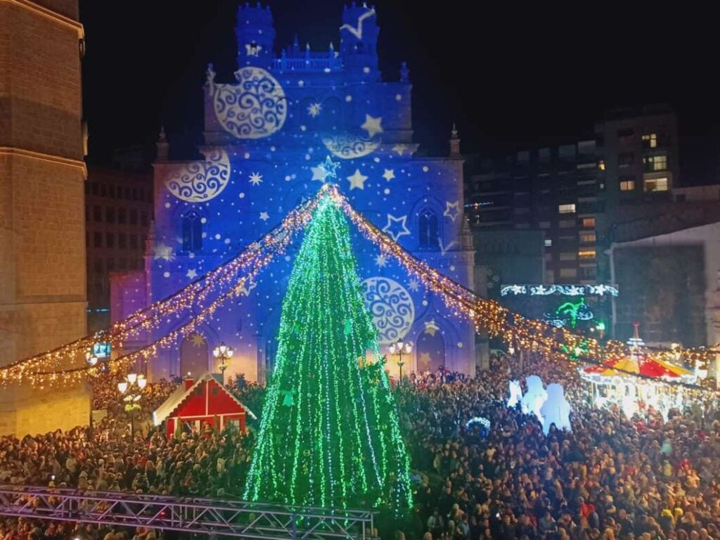 Castelló encenderá el decorado y luces de Navidad el próximo 5 de diciembre Castelló encenderá el decorado y luces de Navidad el próximo 5 de diciembre