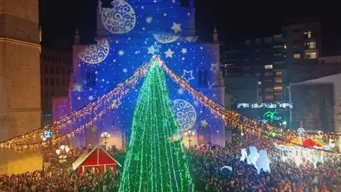 Castelló encenderá el decorado y luces de Navidad el próximo 5 de diciembre Castelló encenderá el decorado y luces de Navidad el próximo 5 de diciembre