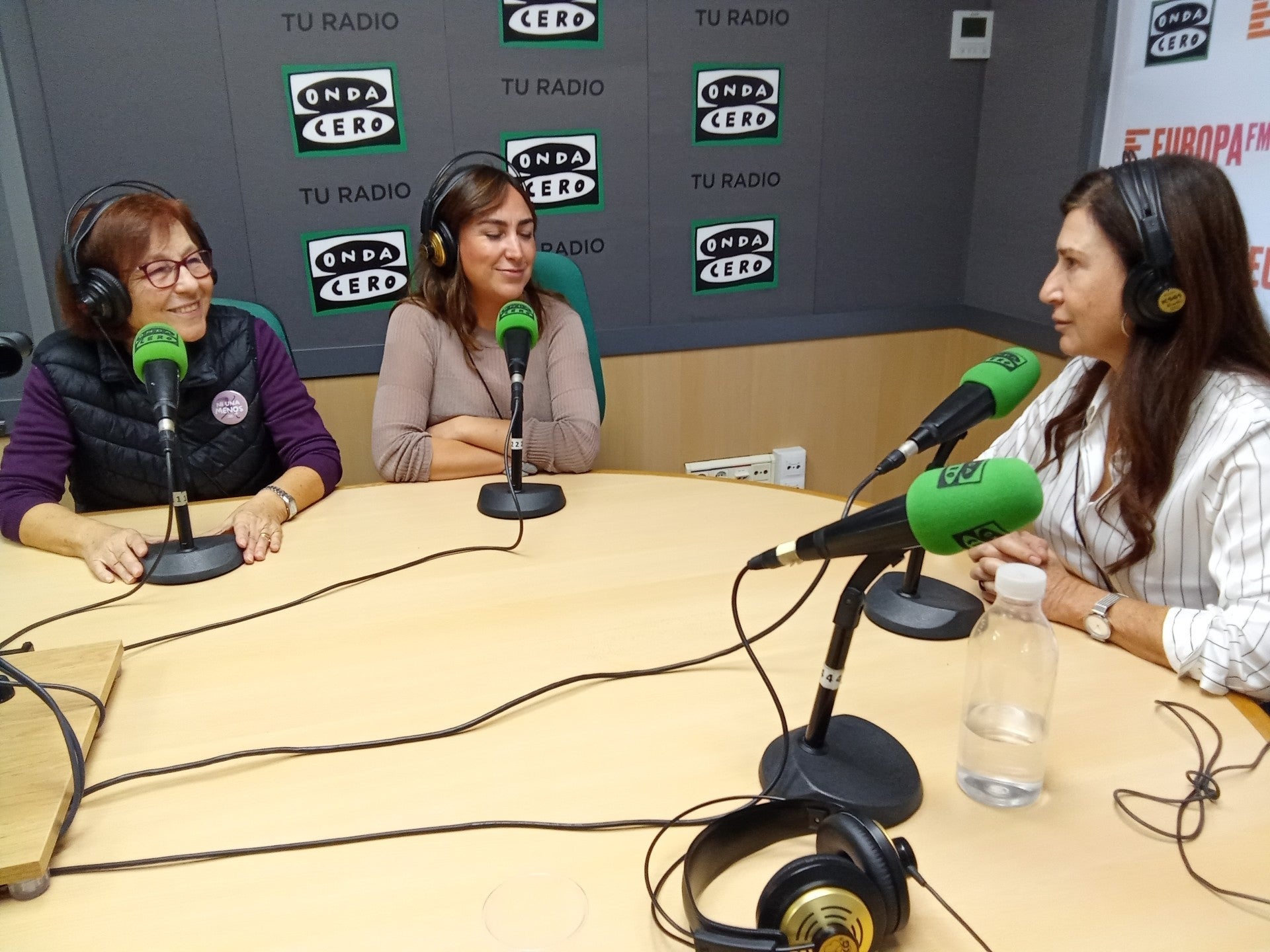 La Coordinadora Feminista de Elche conmemora el Día de la lucha contra la violencia de género con una concentración en la Plaza de Baix La Coordinadora Feminista de Elche conmemora el Día de la lucha contra la violencia de género con una concentración en la Plaza de Baix