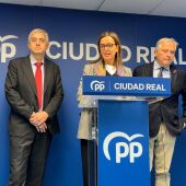 Belda, Fúnez y Cañizares durante la rueda de prensa