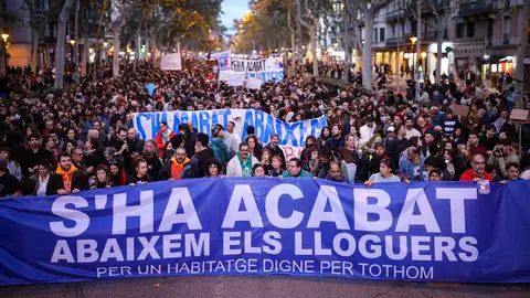 Manifestació a Barcelona pel dret a l'habitatge Manifestació a Barcelona pel dret a l'habitatge