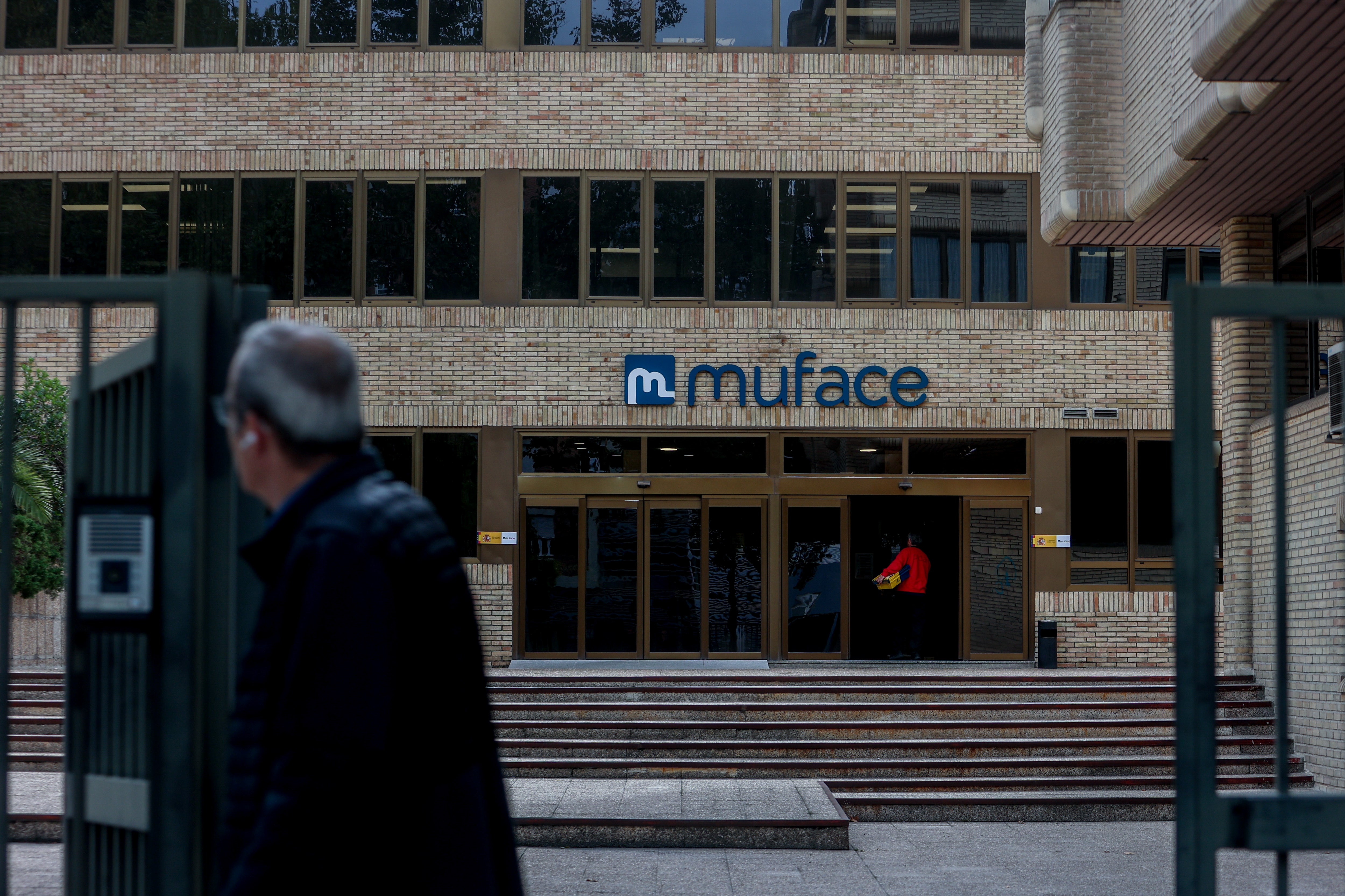Diez sindicatos se movilizan ante las aseguradoras para reivindicar el acuerdo de Muface Diez sindicatos se movilizan ante las aseguradoras para reivindicar el acuerdo de Muface