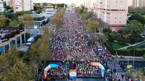 Luis Agustín Escriche y Laura Méndez Esquer ganan la Media Maratón Luis Agustín Escriche y Laura Méndez Esquer ganan la Media Maratón