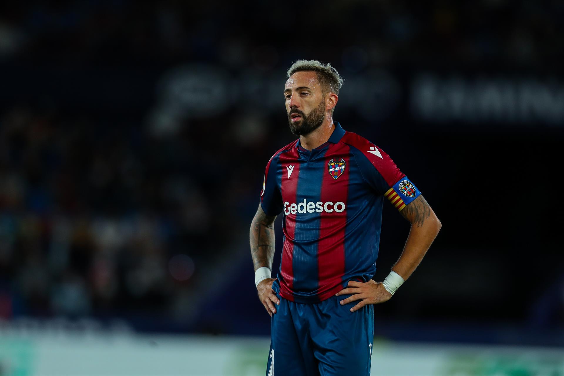 Racing de Ferrol y Levante empatan sus ceros y malas rachas Racing de Ferrol y Levante empatan sus ceros y malas rachas