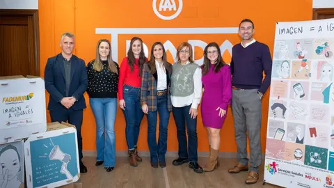 Chocolates Trapa abre las puertas de su fábrica para acoger la exposición IMAGEN = IGUALES .