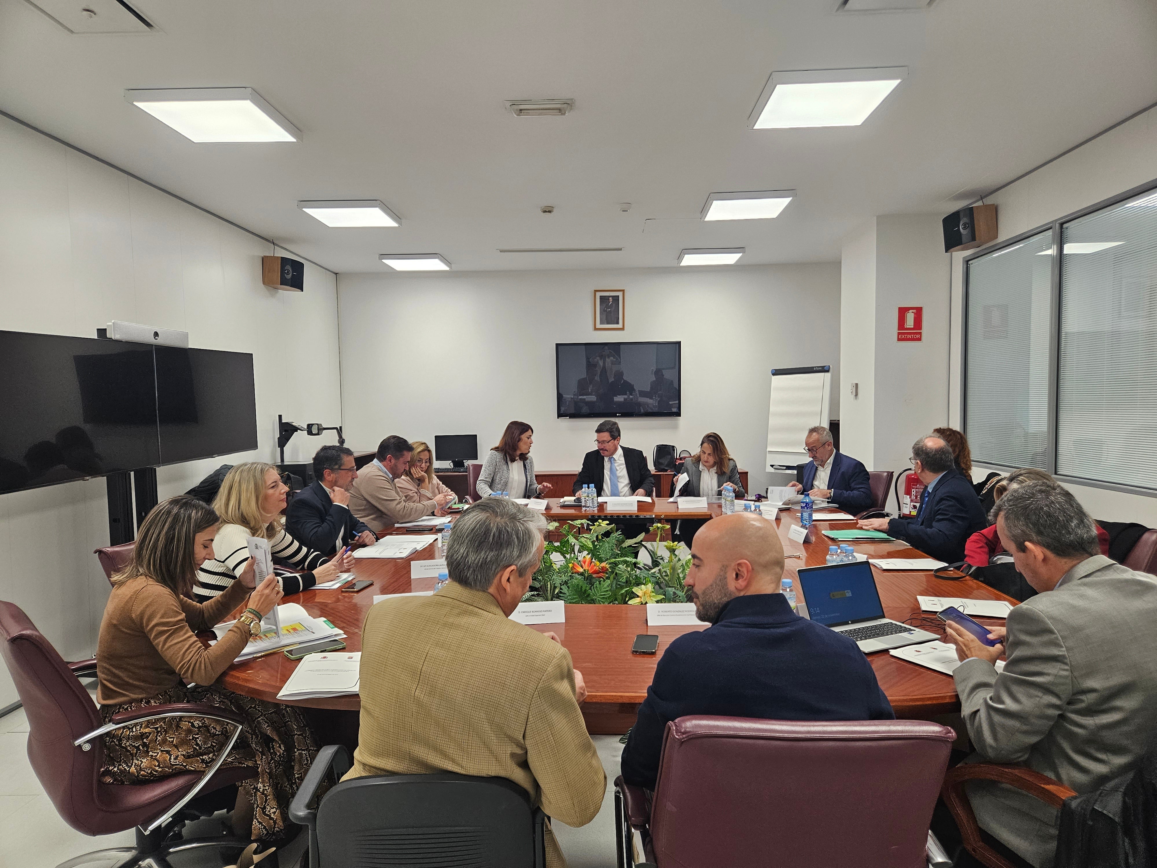La Junta y la Inspección de Trabajo acuerdan reforzar con 7 inspectores el servicio de prevención de riesgos laborales en Extremadura La Junta y la Inspección de Trabajo acuerdan reforzar con 7 inspectores el servicio de prevención de riesgos laborales en Extremadura