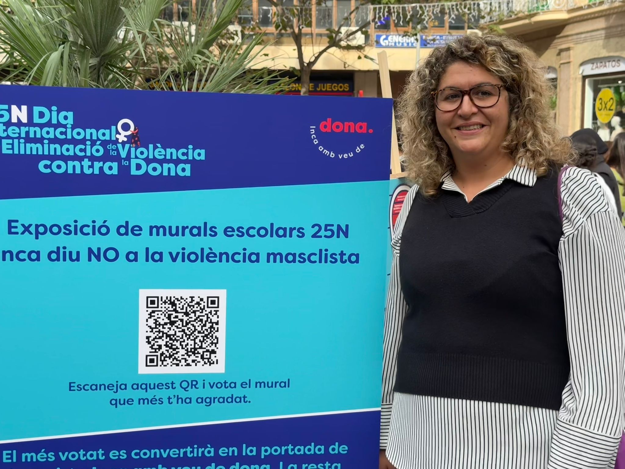 El ayuntamiento de Inca rinde homenaje a la mujeres asesinadas en 2024 con una acción simbólica en su memoria El ayuntamiento de Inca rinde homenaje a la mujeres asesinadas en 2024 con una acción simbólica en su memoria