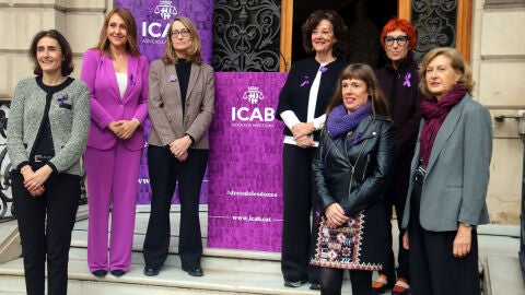 La Comissi&oacute; de Dones de l'ICAB en l'acte del 25 de novembre