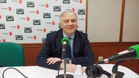 Francisco Ca&ntilde;izares, en los estudios de Onda Cero Ciudad Real