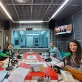 El gobierno local de Santiago acusa a la oposición de obstaculizar fondos para la ciudad mientras el PSOE señala que aun hay tiempo para garantizar el proyecto de cocinas escolares