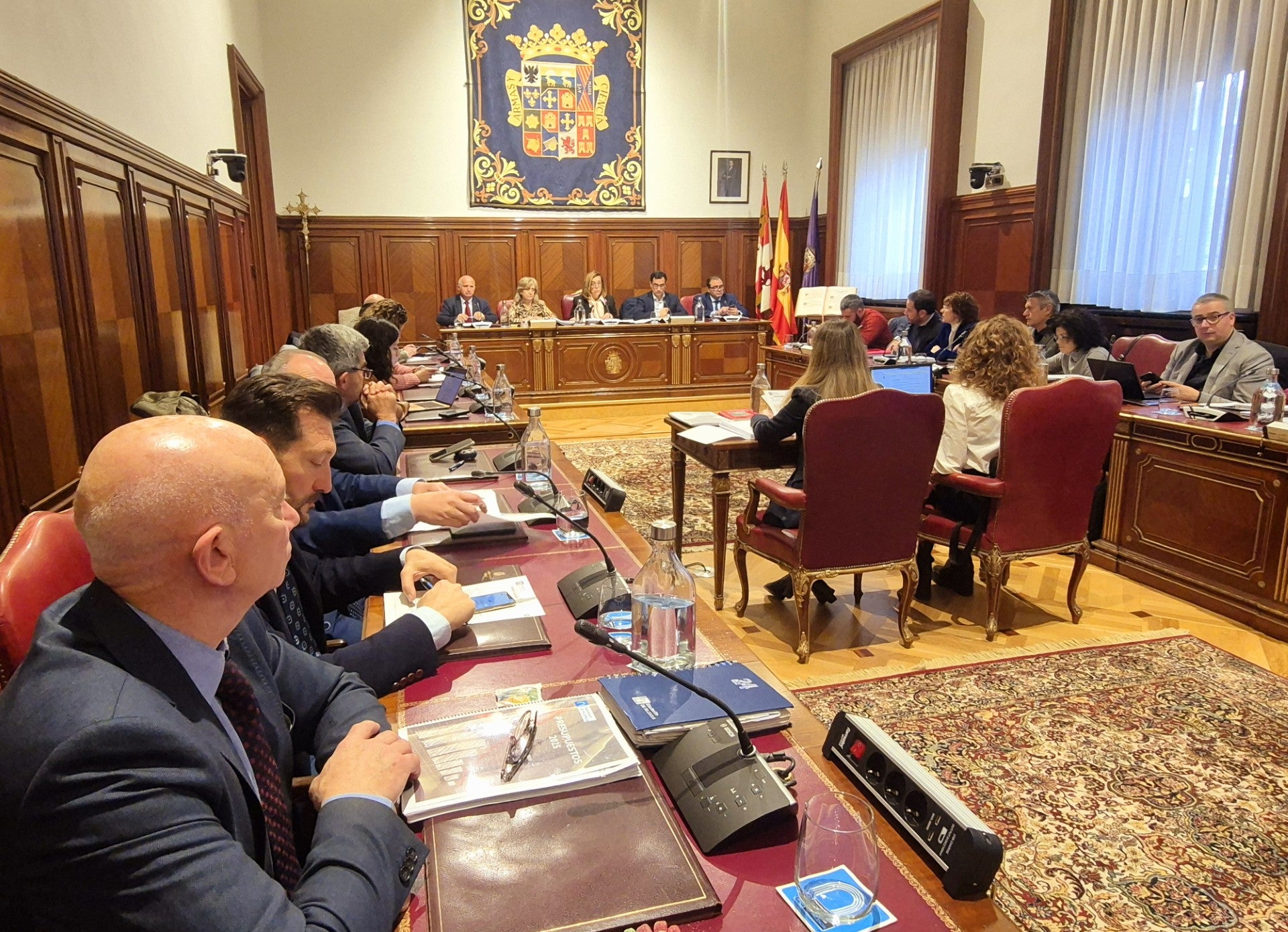 La Diputación de Palencia aprueba el presupuesto de 2025 con un montante de más de 102 millones La Diputación de Palencia aprueba el presupuesto de 2025 con un montante de más de 102 millones