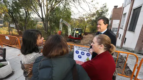 La bajada del callejón de Obras Públicas en la Avenida Madrid será más accesible La bajada del callejón de Obras Públicas en la Avenida Madrid será más accesible
