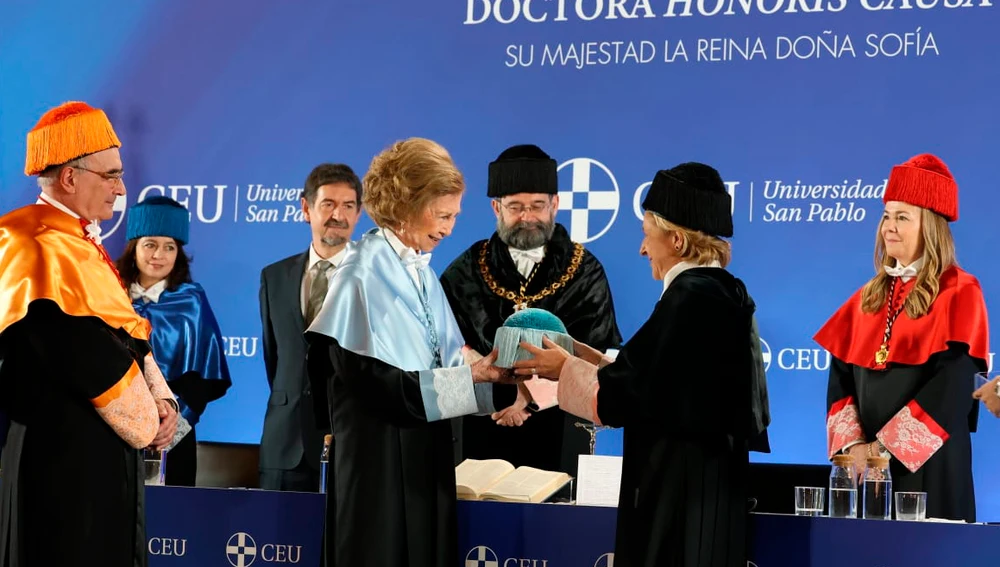 Doña Sofía investida Doctora Honoris Causa por la Universidad San Pablo CEU Doña Sofía investida Doctora Honoris Causa por la Universidad San Pablo CEU