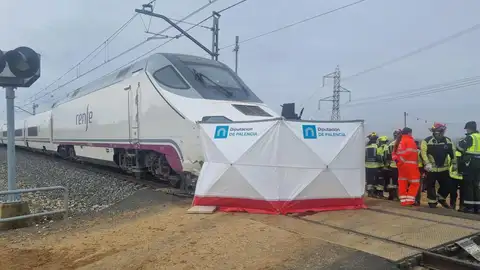 Los fallecidos en la colisión del Alvia en Palencia son un portugués de 37 años y un indio de 40 Los fallecidos en la colisión del Alvia en Palencia son un portugués de 37 años y un indio de 40