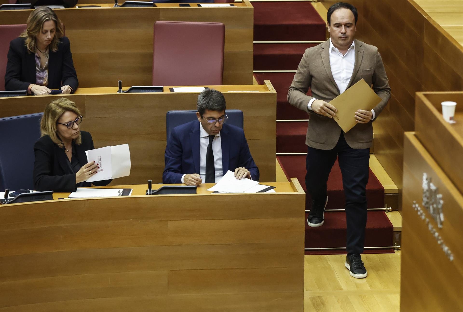 El Consell agiliza las ayudas para los afectados por la riada El Consell agiliza las ayudas para los afectados por la riada