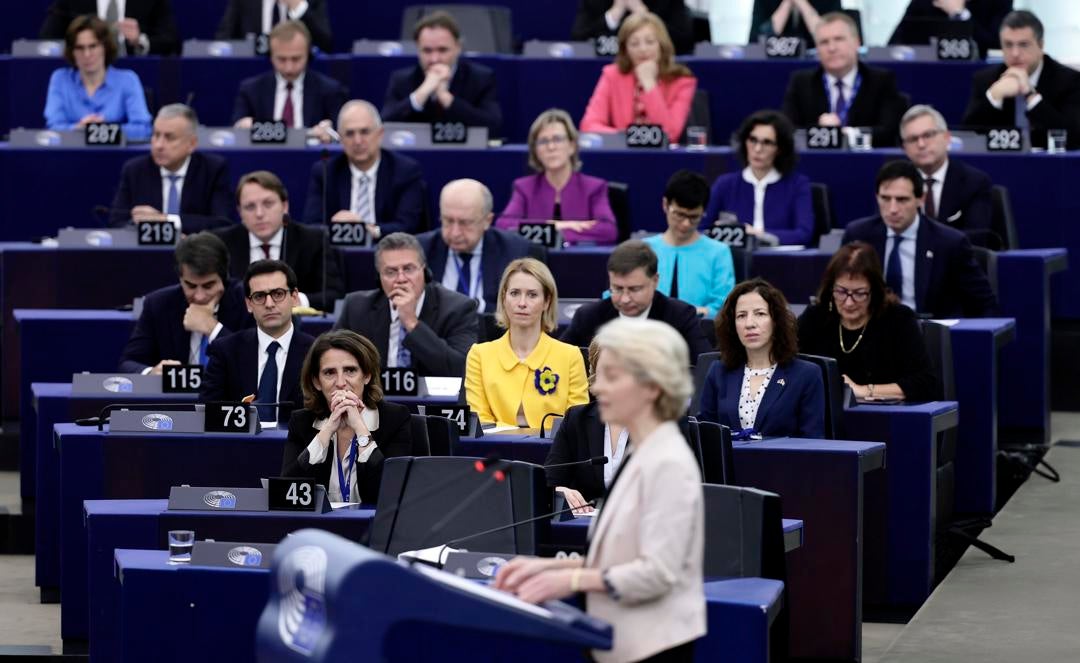 El Parlamento Europeo aprueba la nueva Comisión Europea con Teresa Ribera como vicepresidenta El Parlamento Europeo aprueba la nueva Comisión Europea con Teresa Ribera como vicepresidenta