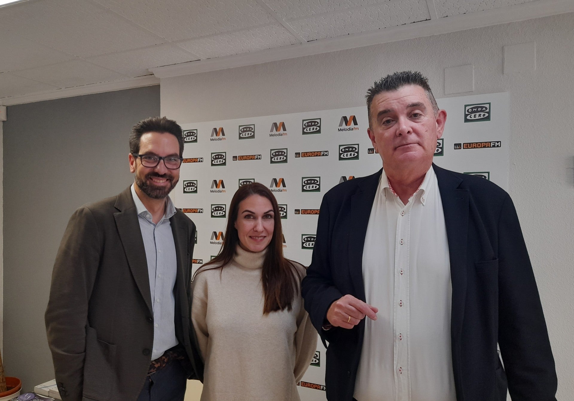 PP y PSOE apuestan por el diálogo para consensuar la propuesta del Gobierno de ubicar en Torrevieja un centro de acogida a migrantes PP y PSOE apuestan por el diálogo para consensuar la propuesta del Gobierno de ubicar en Torrevieja un centro de acogida a migrantes