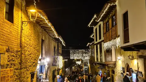 Cuándo se encienden las luces de Navidad en Santillana del Mar 2024: 500.000 bombillas y "muchas sorpresas" Cuándo se encienden las luces de Navidad en Santillana del Mar 2024: 500.000 bombillas y "muchas sorpresas"