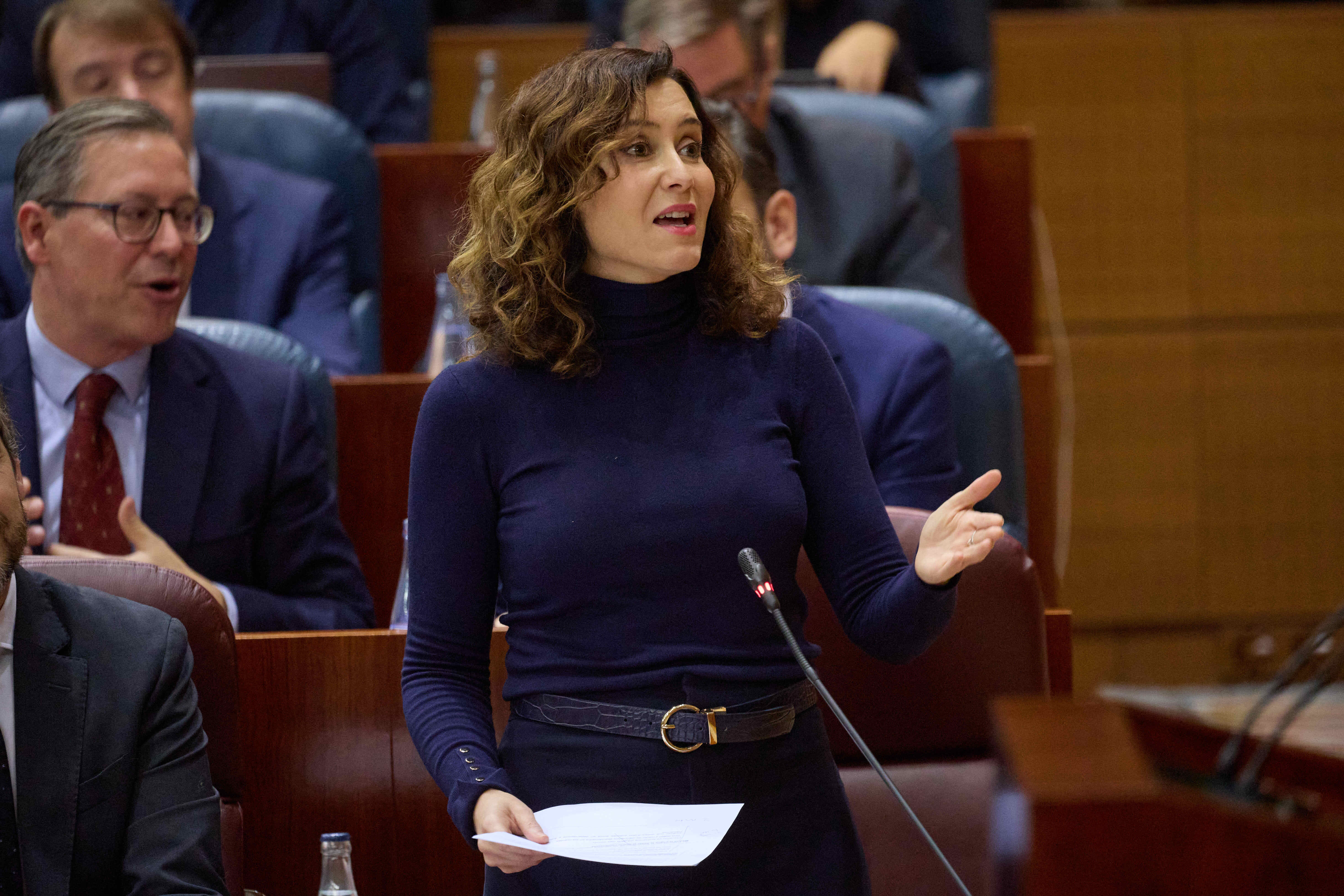 La profecía de Ayuso sobre Lobato: "Usted no es un criminal y, por tanto, está sentenciado en el sanchismo" La profecía de Ayuso sobre Lobato: "Usted no es un criminal y, por tanto, está sentenciado en el sanchismo"