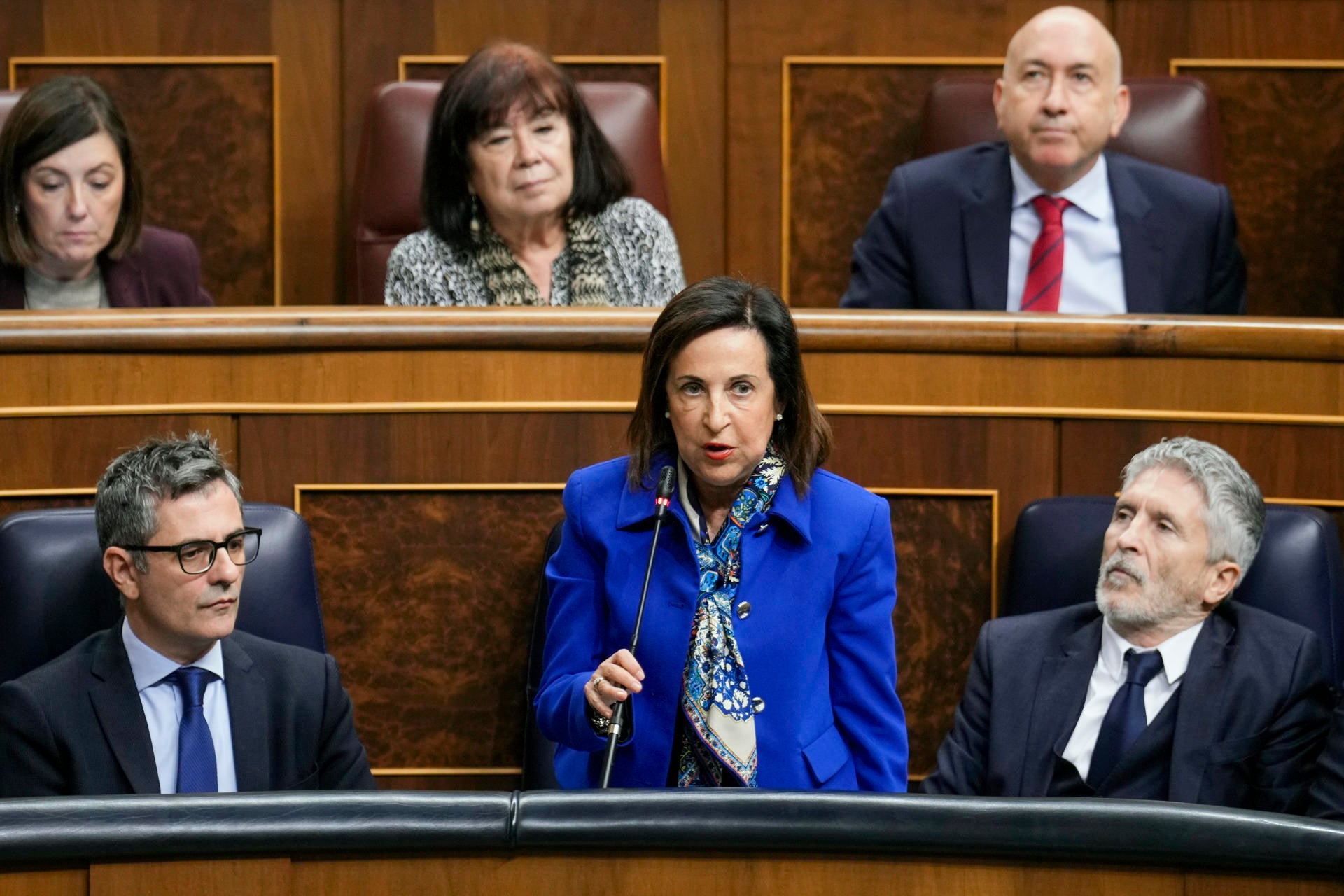 Margarita Robles asegura que el vídeo de su incidente con los vecinos de Paiporta está manipulado Margarita Robles asegura que el vídeo de su incidente con los vecinos de Paiporta está manipulado