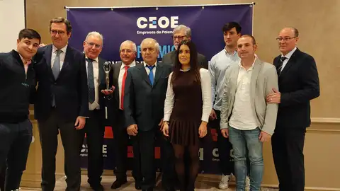 El presidente de CEOE Palencia asegura que la productividad no aumentará con la reducción de la jornada laboral .