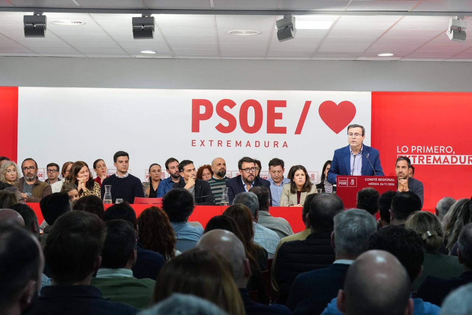 El PSOE extremeño activa su calendario congresual, Gallardo anuncia que optará a la reelección como Secretario General El PSOE extremeño activa su calendario congresual, Gallardo anuncia que optará a la reelección como Secretario General