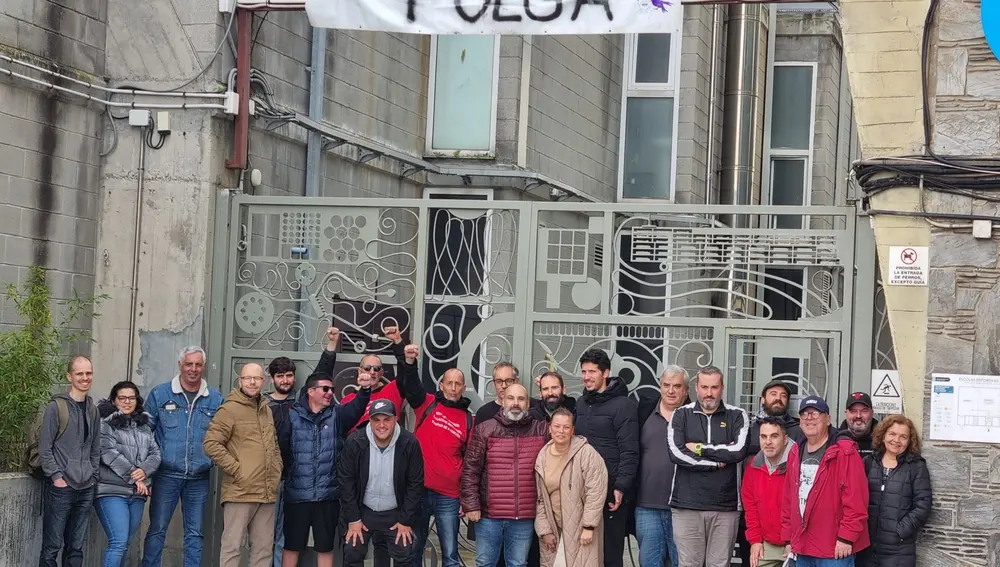 Huelga de los conserjes de las instalaciones deportivas coruñesas en Riazor Huelga de los conserjes de las instalaciones deportivas coruñesas en Riazor
