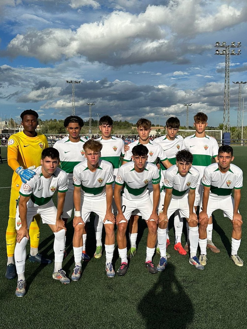 El Elche Juvenil es más líder y se asegura el billete para la Copa del Rey El Elche Juvenil es más líder y se asegura el billete para la Copa del Rey