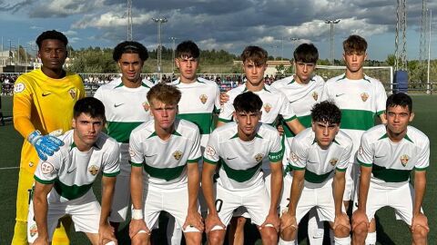 El Elche Juvenil, antes del partido contra el Levante.