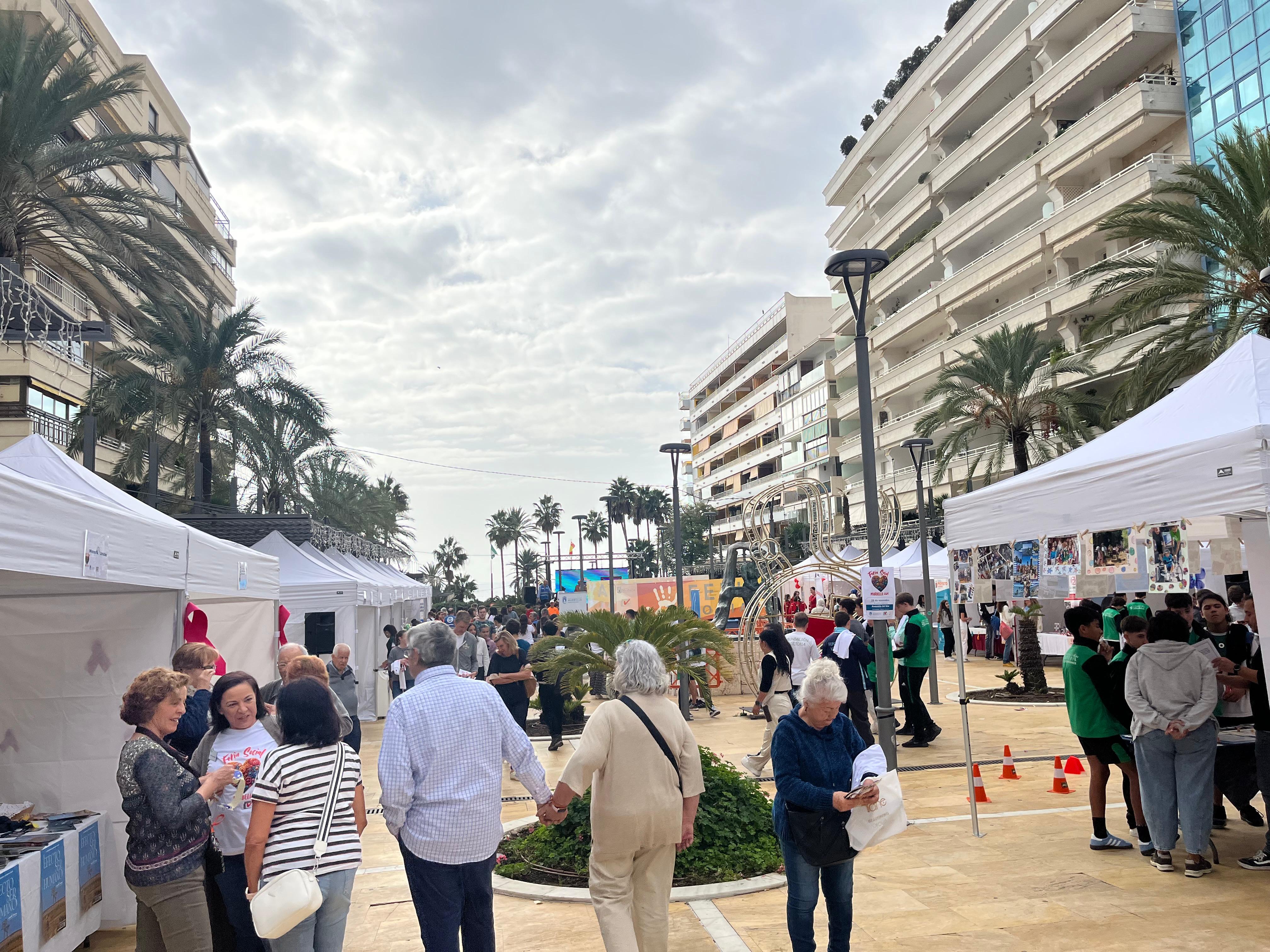 Más de 30 asociaciones participan en la Feria Social Marbella para dar a conocer su labor Más de 30 asociaciones participan en la Feria Social Marbella para dar a conocer su labor