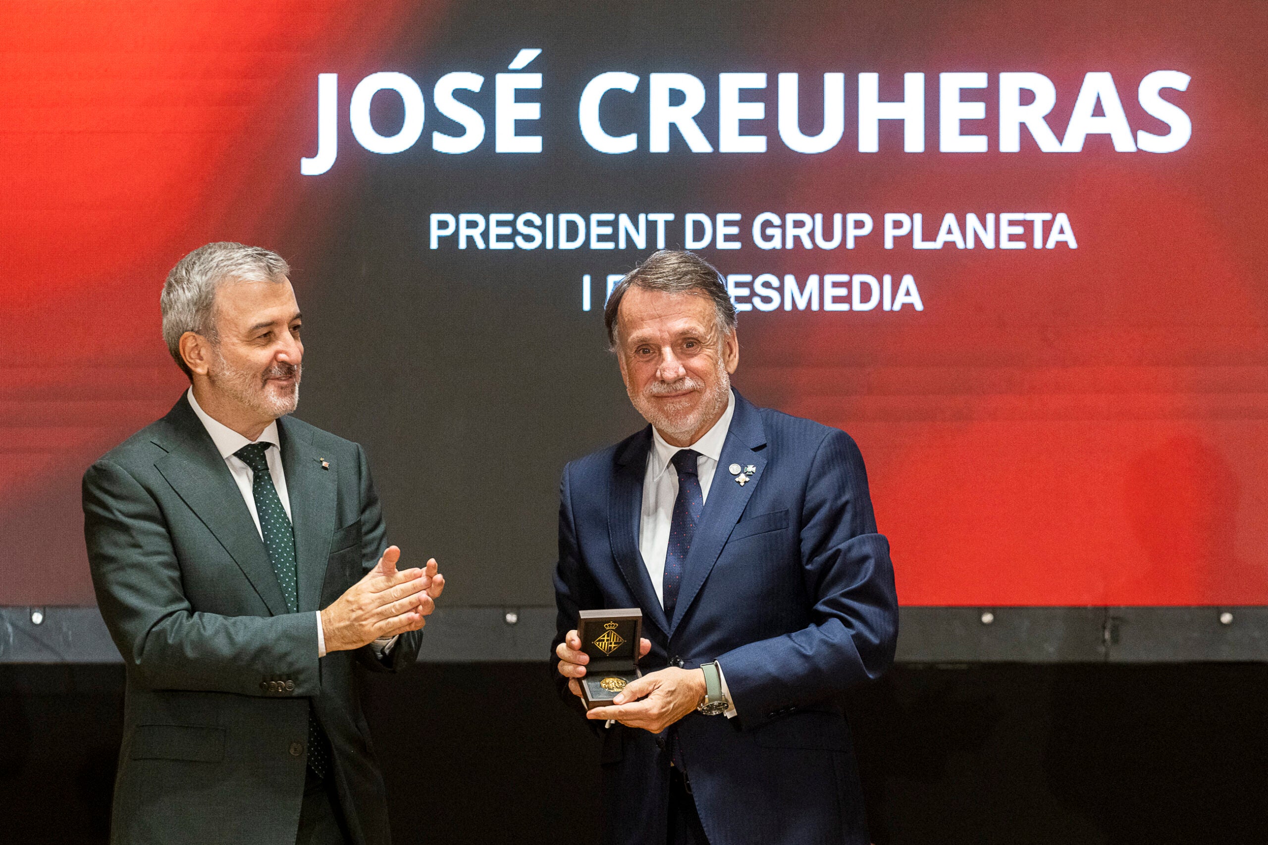 Barcelona concedeix la Medalla d'Or al Grup Planeta Barcelona concedeix la Medalla d'Or al Grup Planeta