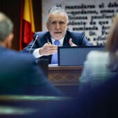 El Ministro de Política Territorial, Ángel Víctor Torres Pérez comparece ante la comisión del caso Koldo este jueves en el Senado./ EFE/ Zipi