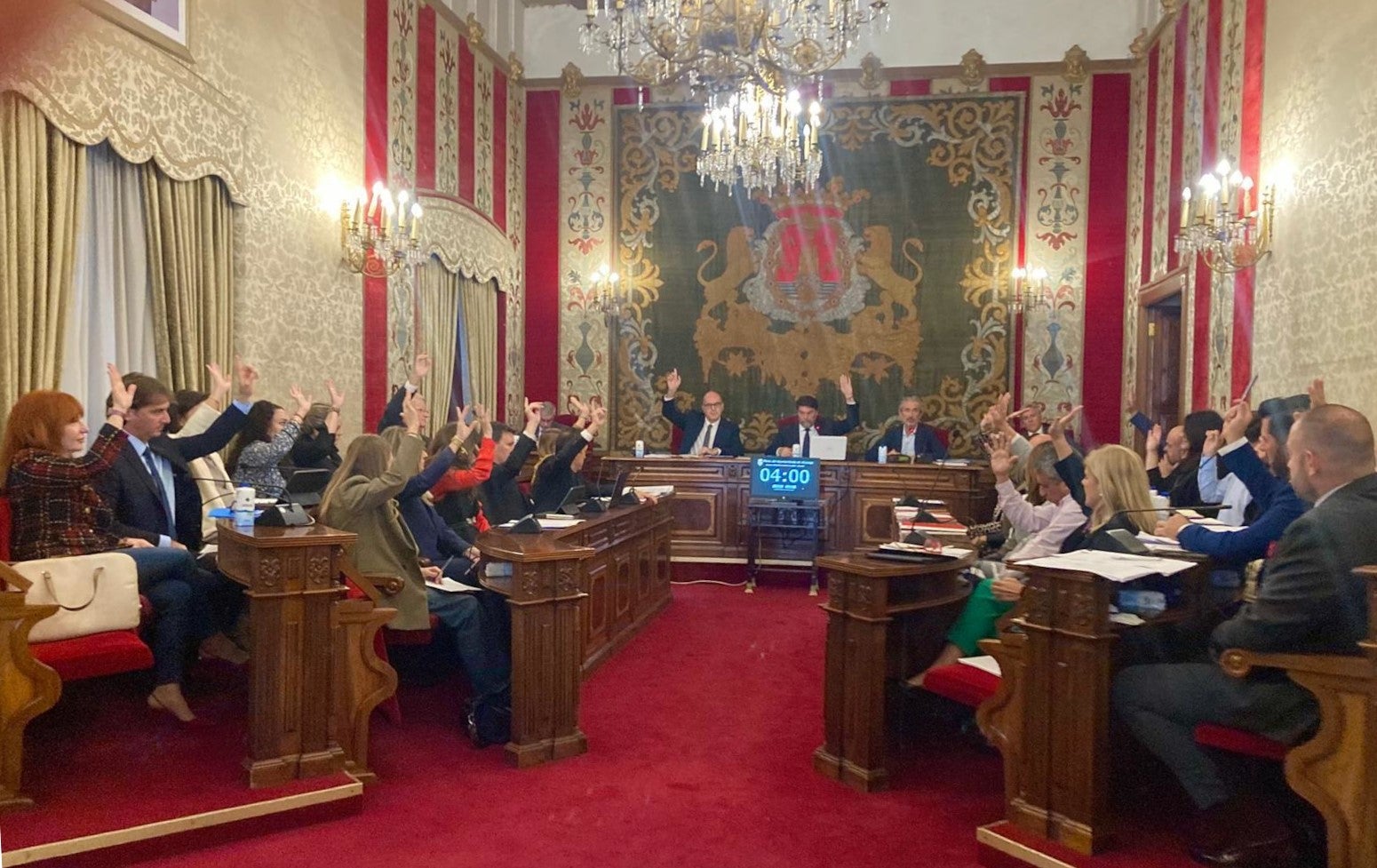 Alicante aprueba las ordenanzas reguladoras del uso de los espacios públicos y de la limpieza viaria Alicante aprueba las ordenanzas reguladoras del uso de los espacios públicos y de la limpieza viaria