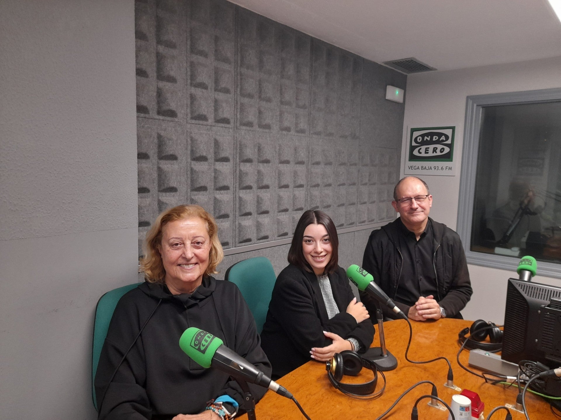 Lucía España quiere que esta Navidad brille 'Lo bueno de ti' junto a la Orquesta Sinfónica de Torrevieja Lucía España quiere que esta Navidad brille 'Lo bueno de ti' junto a la Orquesta Sinfónica de Torrevieja
