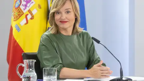 El Gobierno señala las "sospechosas similitudes" de las denuncias contra el hermano y la esposa de Pedro Sánchez El Gobierno señala las "sospechosas similitudes" de las denuncias contra el hermano y la esposa de Pedro Sánchez