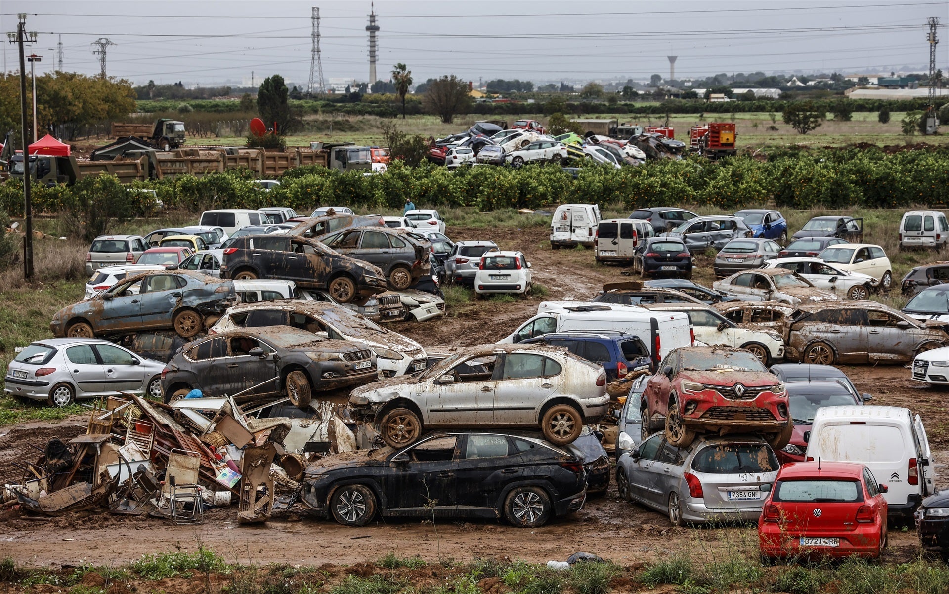 La DANA un mes después: los errores políticos y el enfrentamiento entre Gobierno y Generalitat La DANA un mes después: los errores políticos y el enfrentamiento entre Gobierno y Generalitat