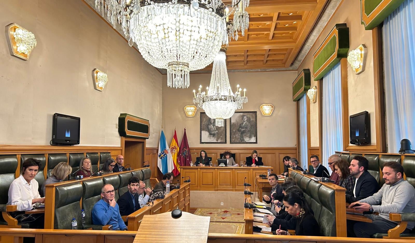 El pleno de Santiago aprueba un suplemento de crédito de más de 1,8 millones de euros para financiar actuaciones deportivas, en el Pazo de Raxoi y en la Plataforma Logística El pleno de Santiago aprueba un suplemento de crédito de más de 1,8 millones de euros para financiar actuaciones deportivas, en el Pazo de Raxoi y en la Plataforma Logística