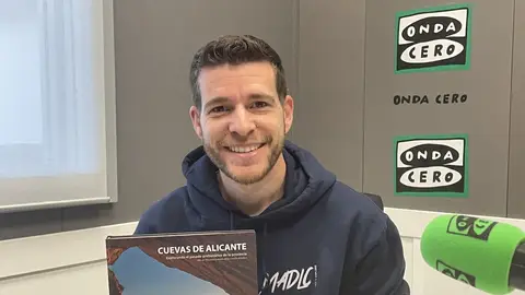 Fran Mercader presneta su libro 'Cuevas de Alicante'. Fran Mercader presneta su libro 'Cuevas de Alicante'.