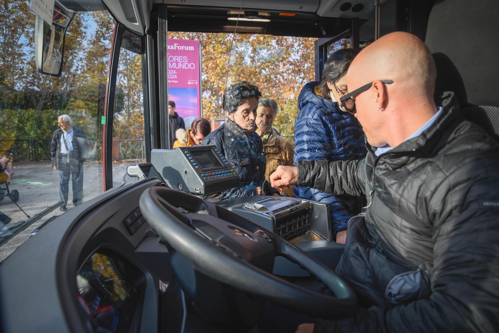 El servicio de autobús urbano de Mérida se presta al 100% al no secundar la huelga ningún trabajador El servicio de autobús urbano de Mérida se presta al 100% al no secundar la huelga ningún trabajador