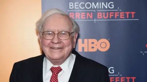 Empresario Warren Buffett en 2017 Empresario Warren Buffett en 2017
