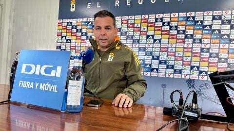 28-11-2024 Javi Calleja en la sala de prensa del Requex&oacute;n