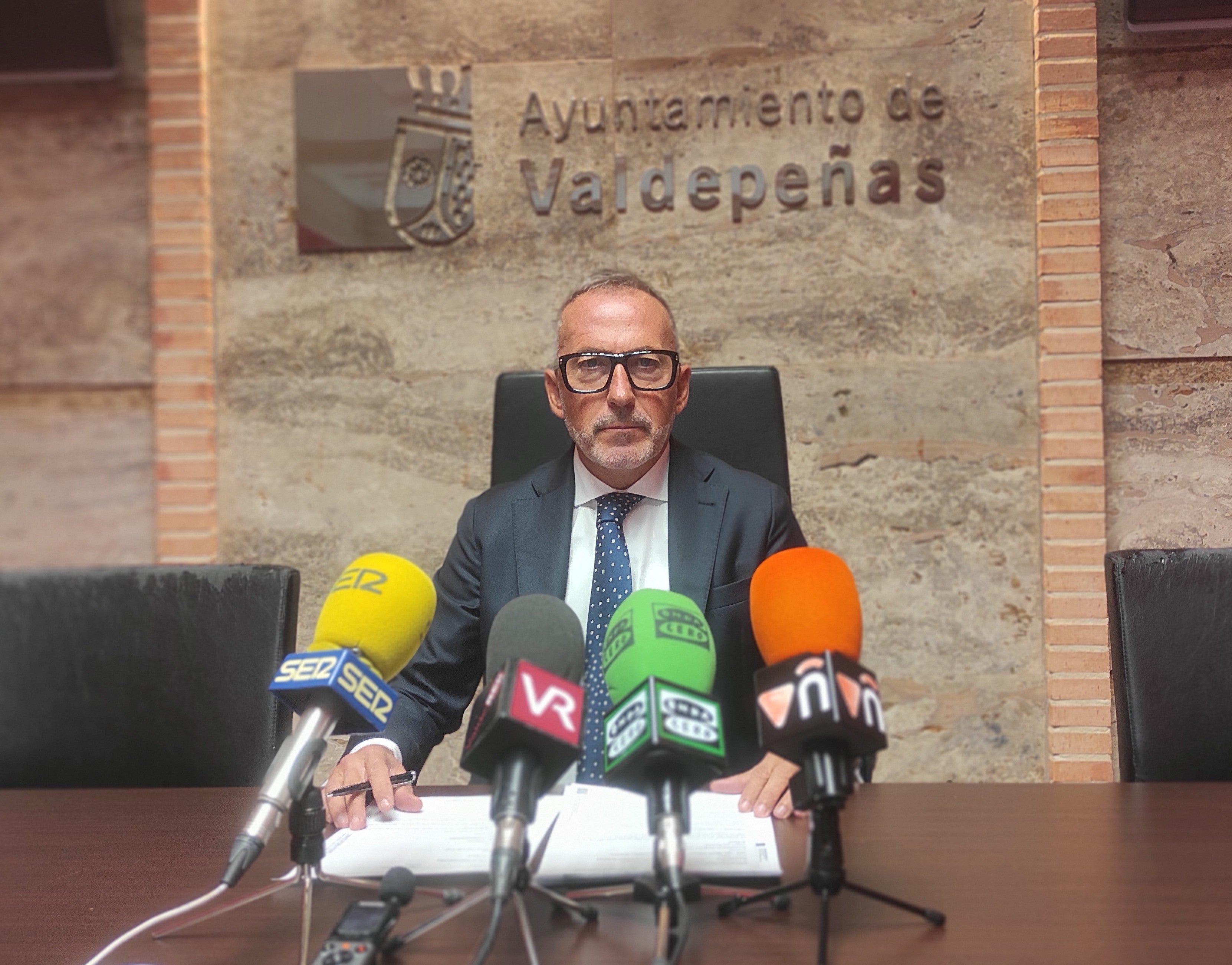 El presupuesto para 2025 del Ayuntamiento de Valdepeñas irá a un Pleno Extraordinario antes de fin de año El presupuesto para 2025 del Ayuntamiento de Valdepeñas irá a un Pleno Extraordinario antes de fin de año