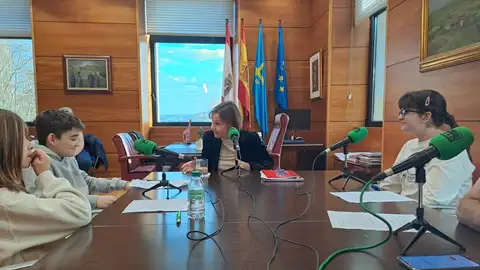 Carmen Moriyón responde a los pelayinos curiosos Carmen Moriyón responde a los pelayinos curiosos