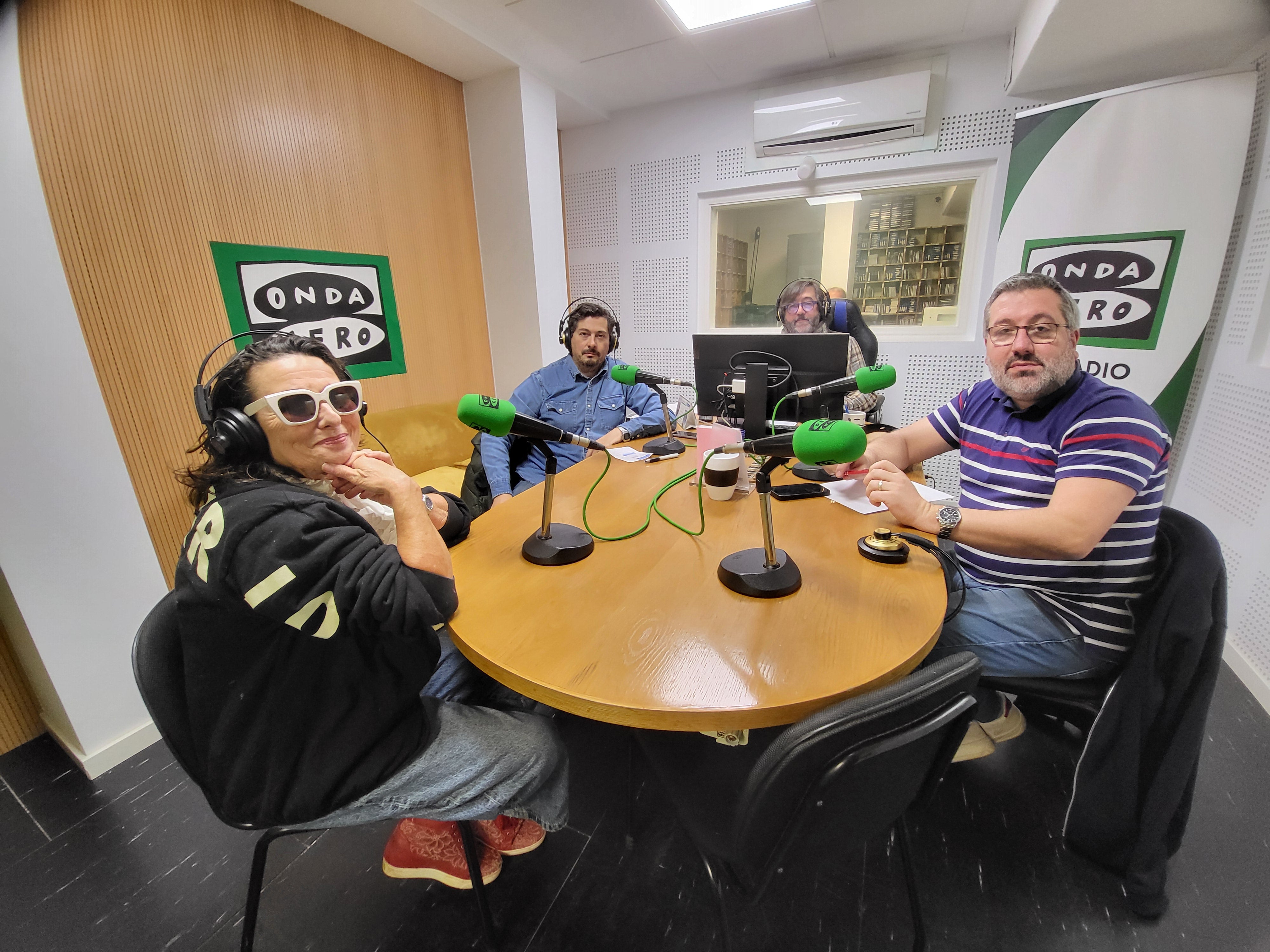Viño novo en San Amaro e Malgosto en Ribadavia Viño novo en San Amaro e Malgosto en Ribadavia