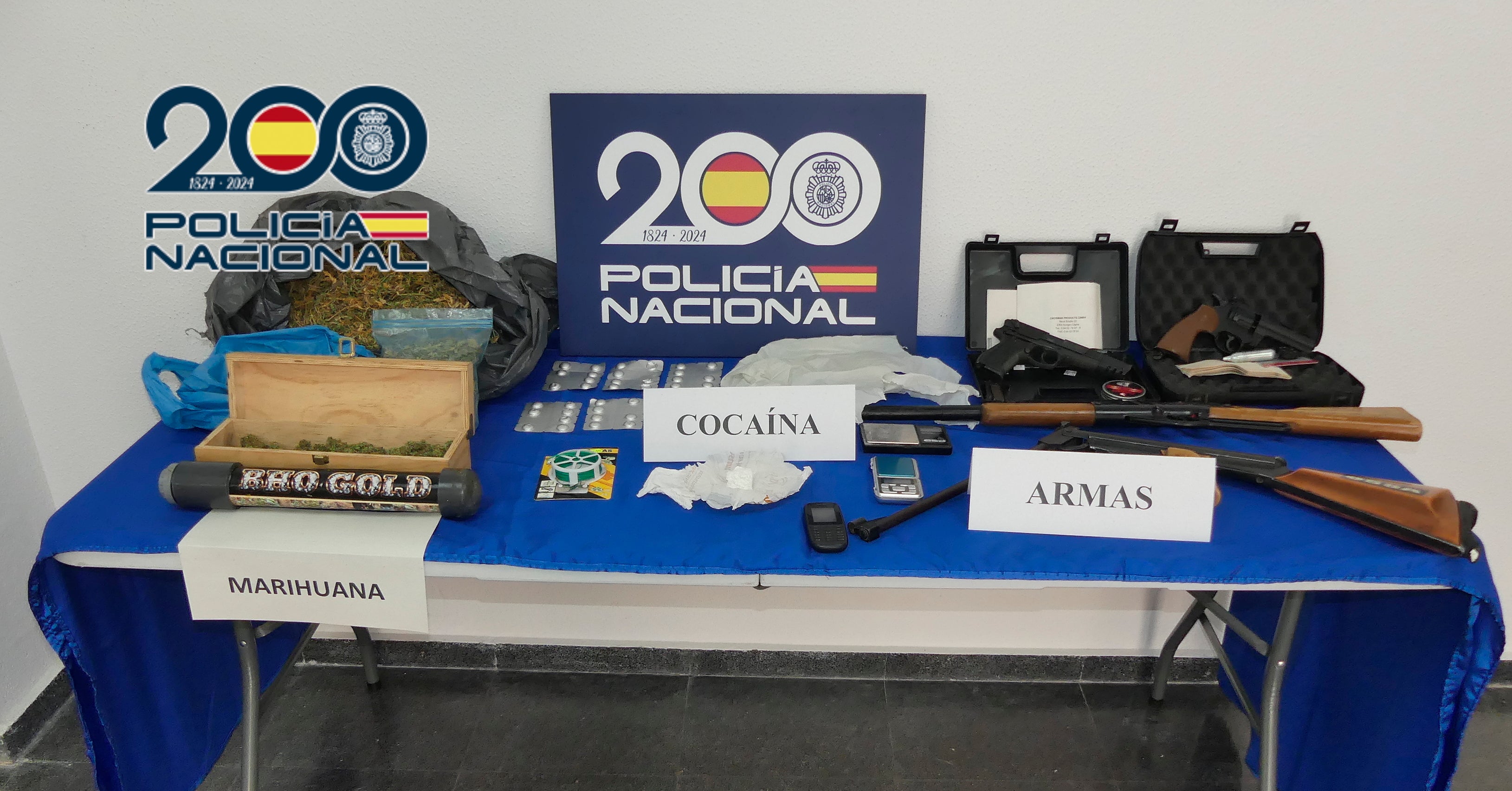 La Policía Nacional detiene en Elda a un hombre por vender cocaína y marihuana desde dos viviendas de la localidad La Policía Nacional detiene en Elda a un hombre por vender cocaína y marihuana desde dos viviendas de la localidad