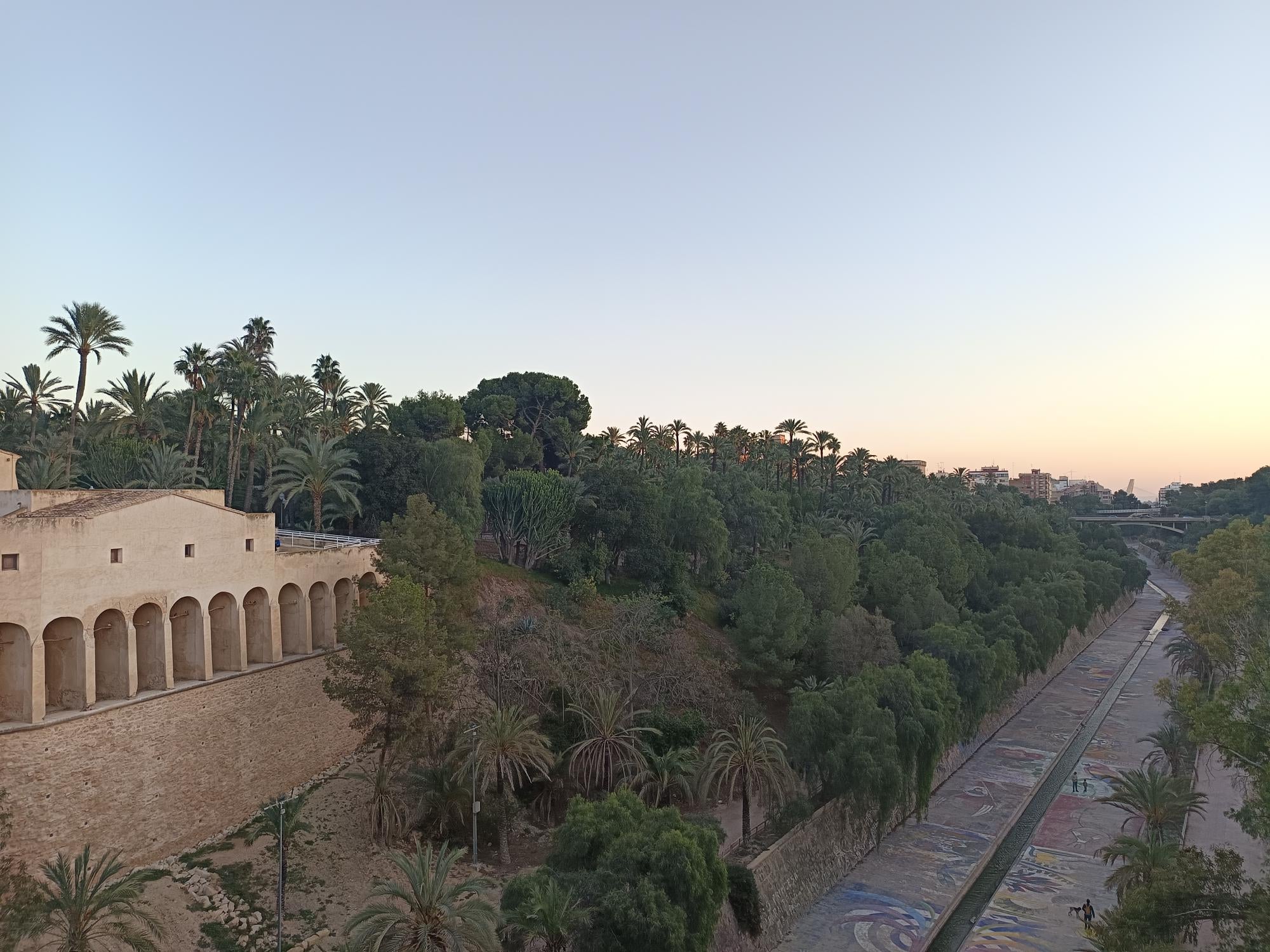 Elche, Santa Pola y Crevillent reciben diciembre en un fin de semana soleado con termómetros en el entorno de los 20 grados Elche, Santa Pola y Crevillent reciben diciembre en un fin de semana soleado con termómetros en el entorno de los 20 grados