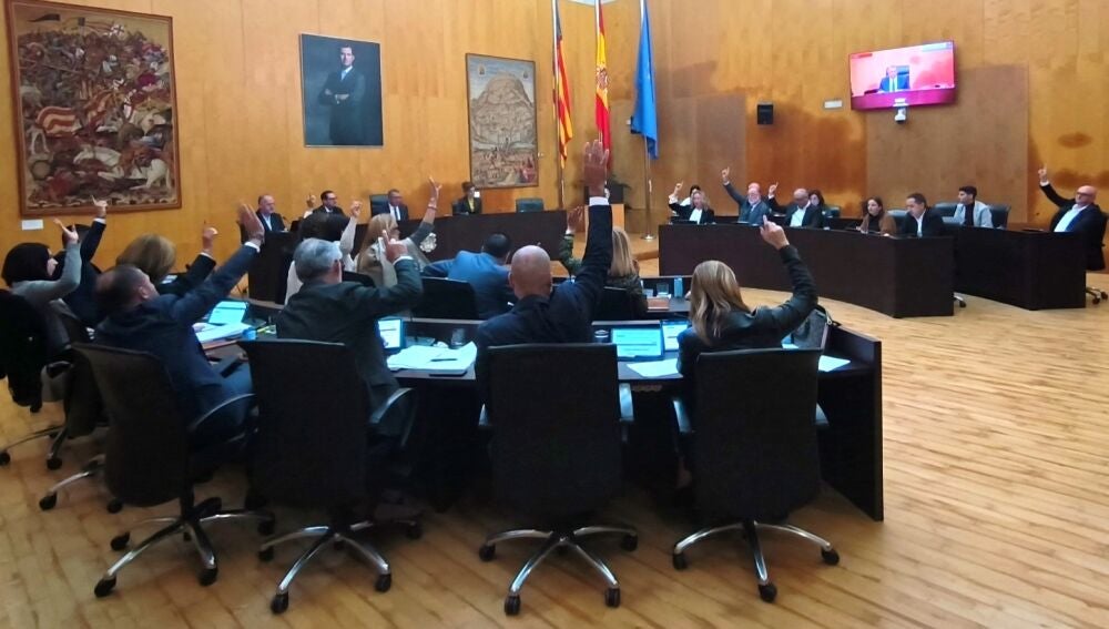 votación del punto sobre la retirada de honores de Zaplana