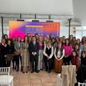 Santamaría destaca la importancia de las mujeres para el Gobierno de María Guardiola en la clausura del I Encuentro 'Ellas Lideran'